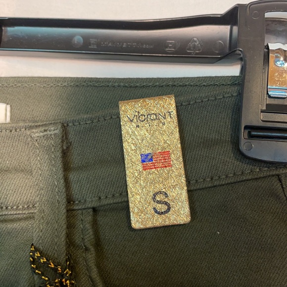 Vibrant m.i.u olive green distressed Jean shorts - Picture 5 of 9